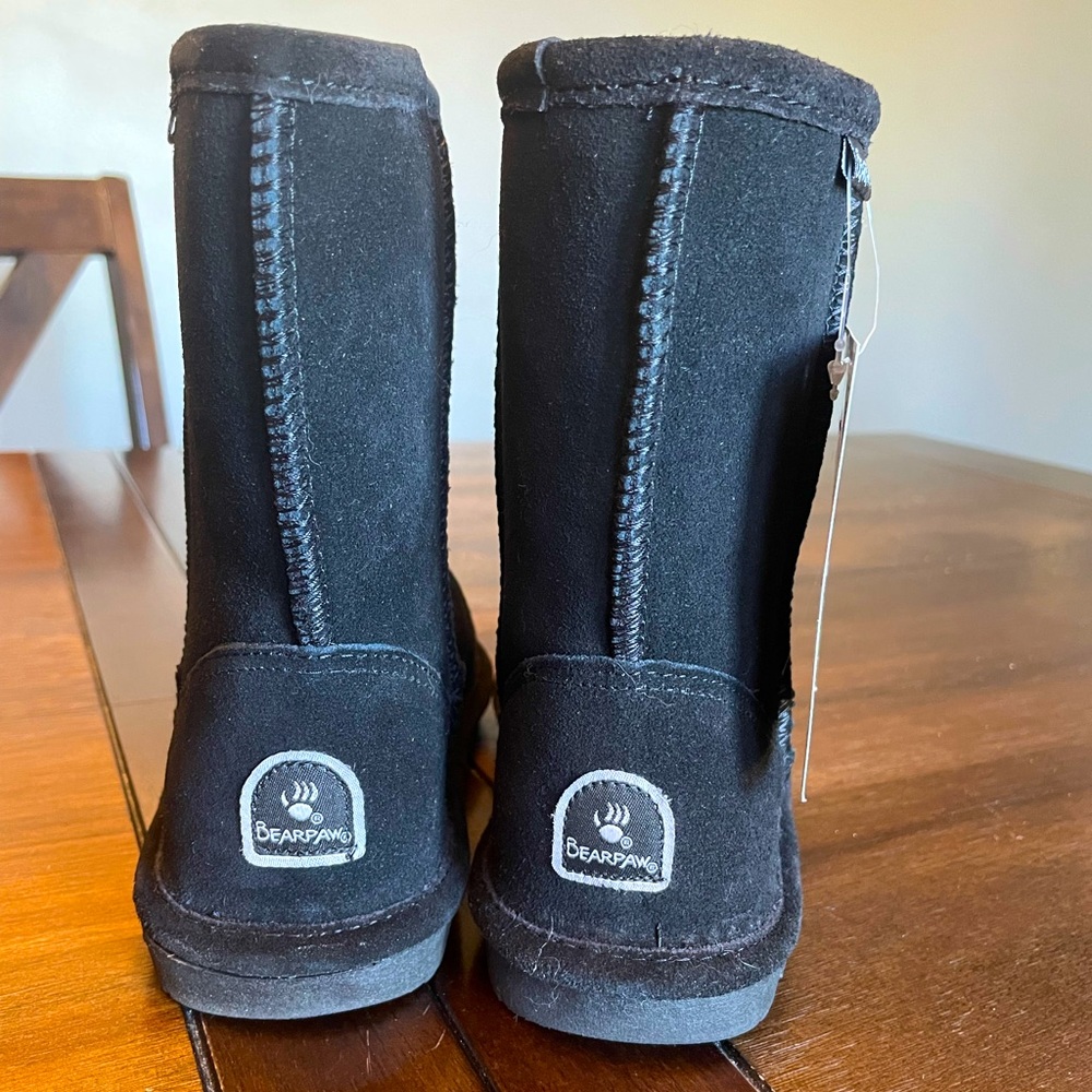 BRAND NEW Bearpaw boots girls 2